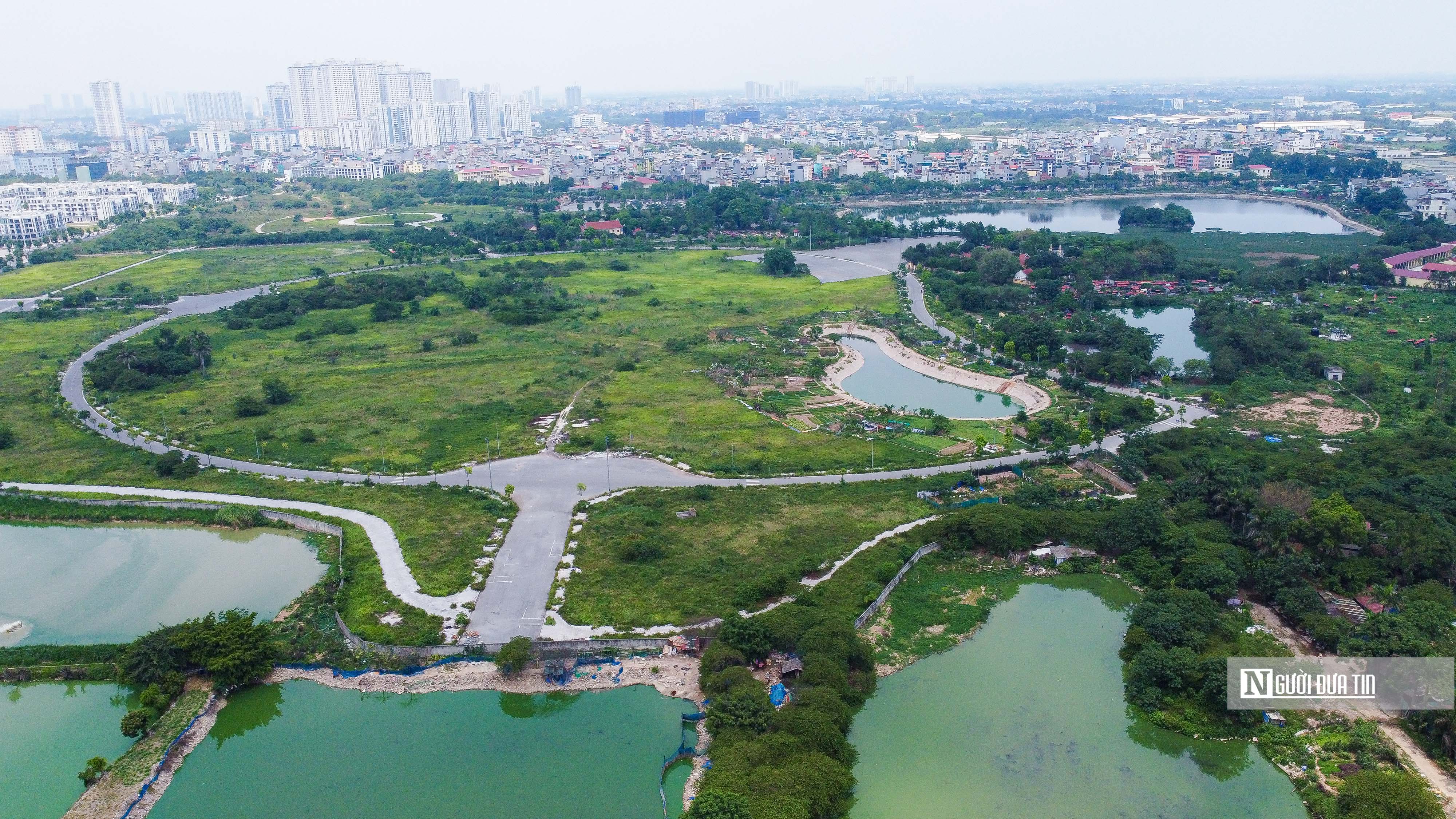 Hà Nội: Công viên Việt Hưng được “thay áo mới” sau nhiều năm bỏ hoang